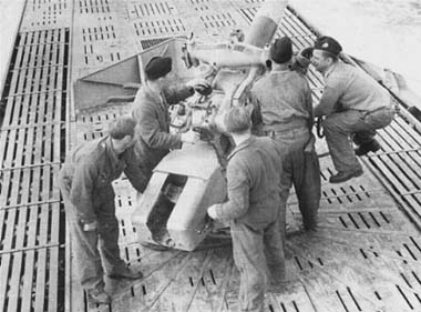 U-124 deck gun crew during a drill